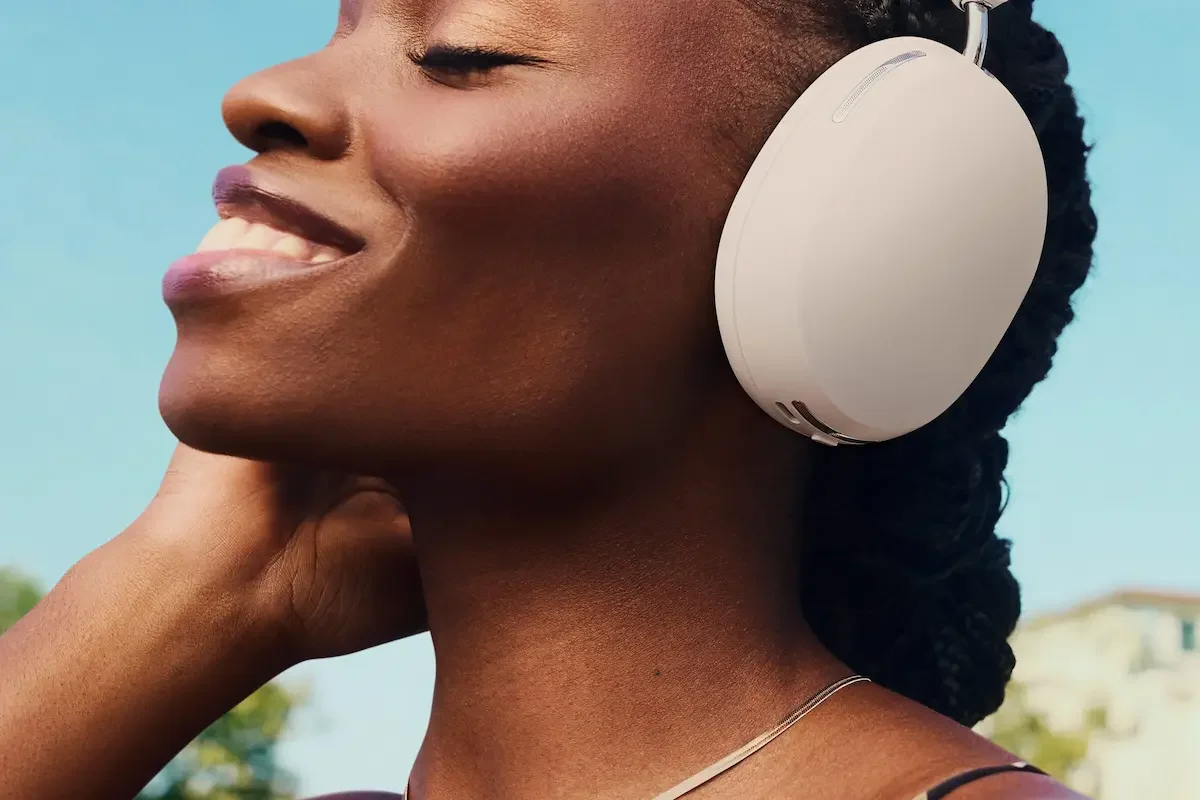 Sonos oficiálně představil nová očekávaná sluchátka Sonos Ace 3 20240429 ABatz Sonos Park BlueSky 1268 2400x1600 1