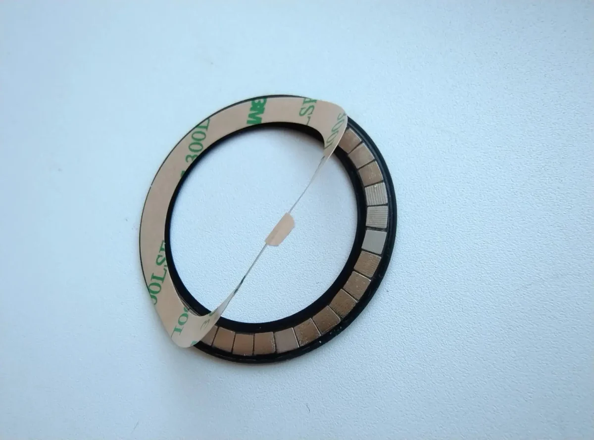 Test: uchycení mobilu k příslušenství pomocí kroužku FIXED MagPlate. Snadné, rychlé a funkční 3 FIXED MagPlate 5