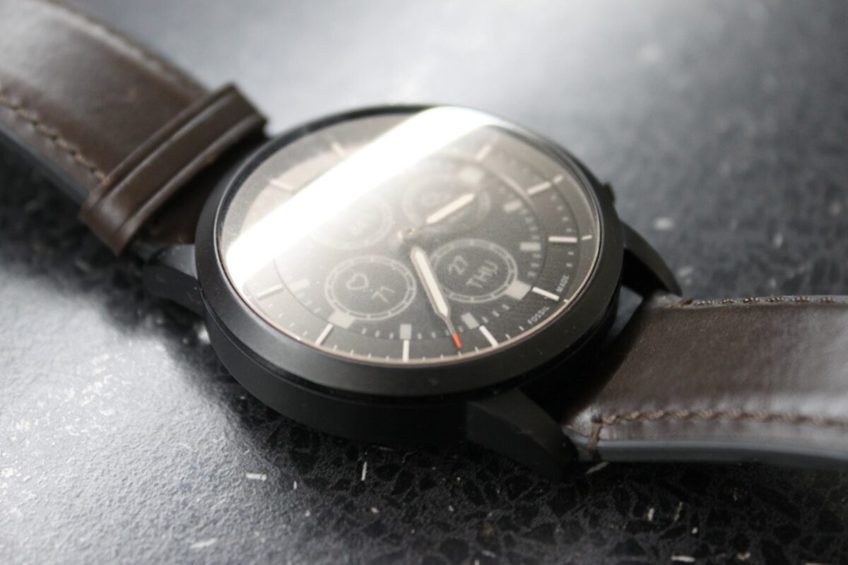 Fossil uvedl hybridní chytré hodinky Hybrid HR 32 Fossil-Hybrid-chytre-hodinky-_9245