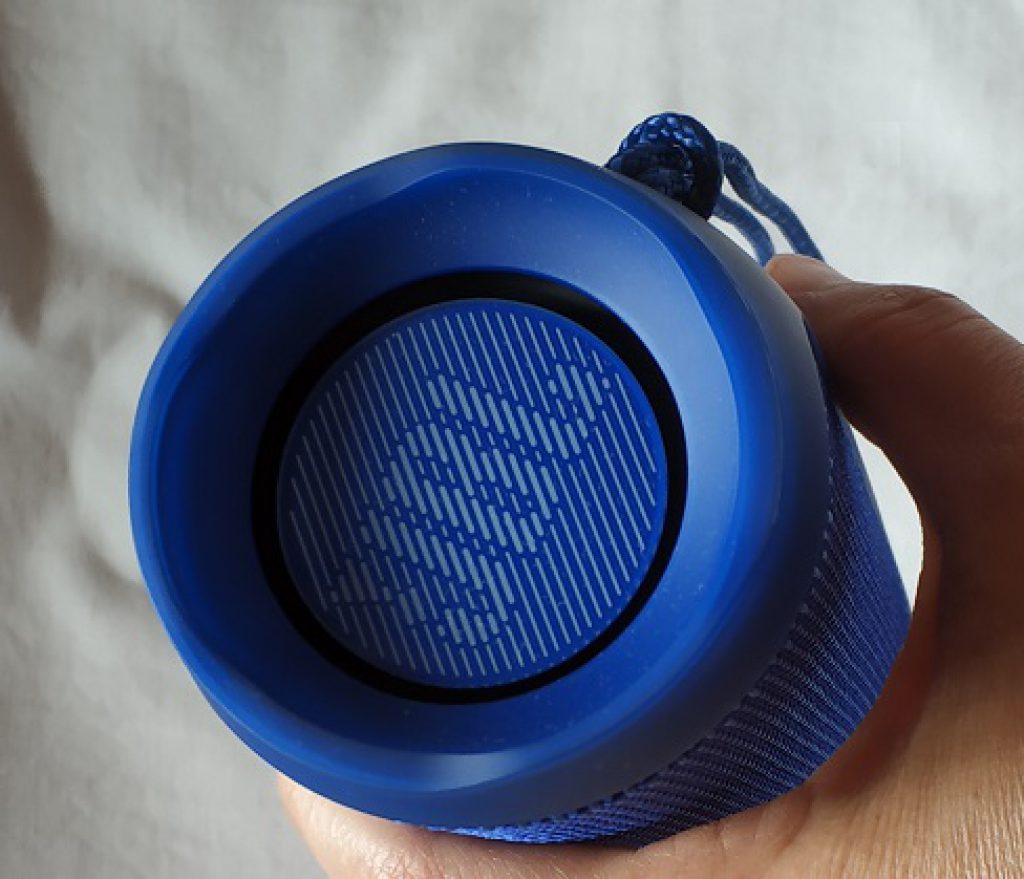 JBL Flip 4 je prcek, ale rozbalí to dobře 12 IMG 20180719 150327