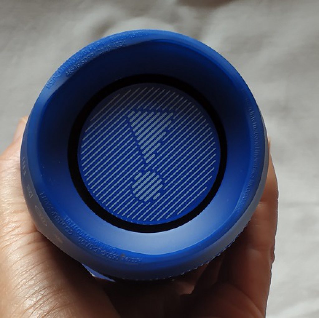 JBL Flip 4 je prcek, ale rozbalí to dobře 11 IMG 20180719 150339