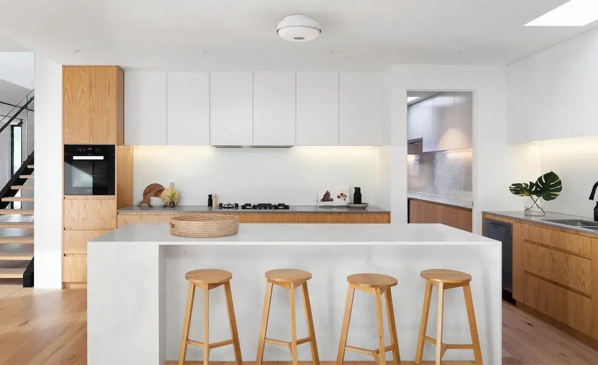 Značka Nobi předvádí lampu s umělou inteligencí pro detekci a prevenci pádů 2 Kitchen1800 150dpi