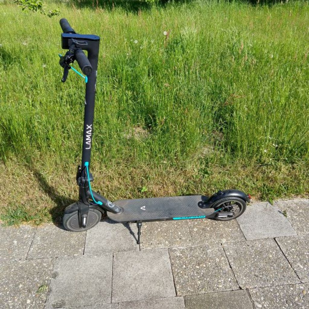 Elektrická koloběžka Lamax S7500 Plus: skvělá na rychlé přesuny po městě - ale ne pro každého 4 Lamax E Scooter S7500 Plus 6 1