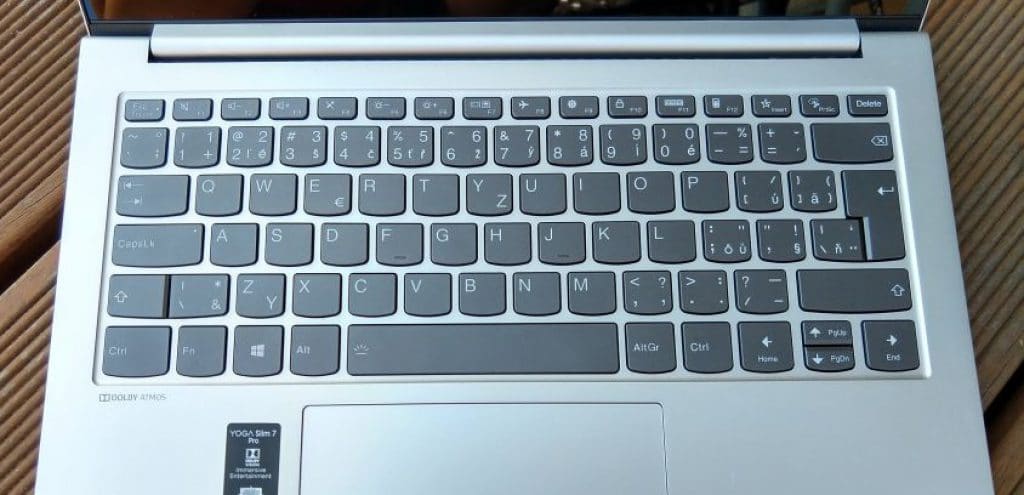 Lenovo Yoga Slim 7 Pro – skvělý výkon na cesty, ale bez dotykového displeje 10 Lenovo Yoga Slim 7 Pro 10
