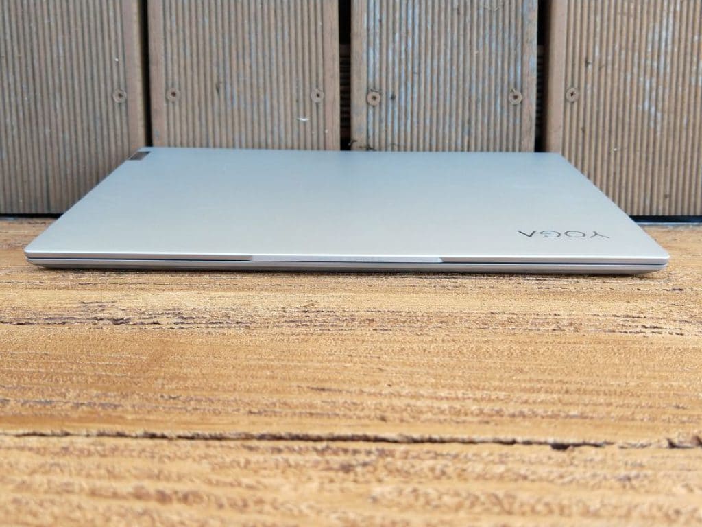 Lenovo Yoga Slim 7 Pro – skvělý výkon na cesty, ale bez dotykového displeje 4 Lenovo Yoga Slim 7 Pro 5