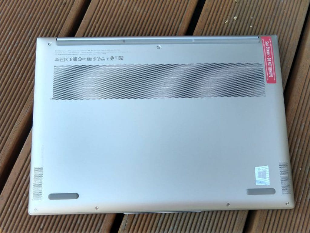 Lenovo Yoga Slim 7 Pro – skvělý výkon na cesty, ale bez dotykového displeje 3 Lenovo Yoga Slim 7 Pro 9