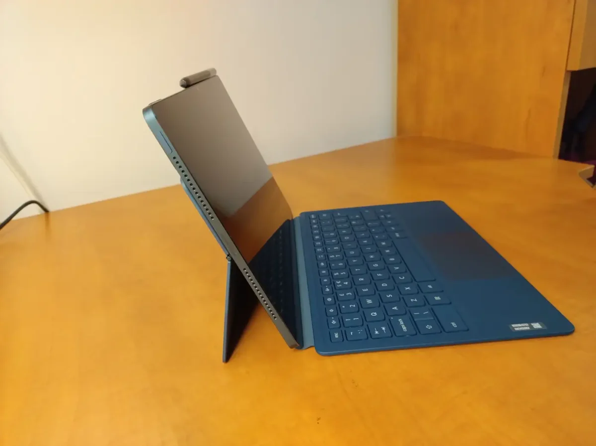 Důkladný test Lenovo Yoga Tab Plus – tablet s vizáží notebooku a s lokální AI. Svěřit jí můžete osobní i firemní data 24 Lenovo Yoga Tab Plus 19