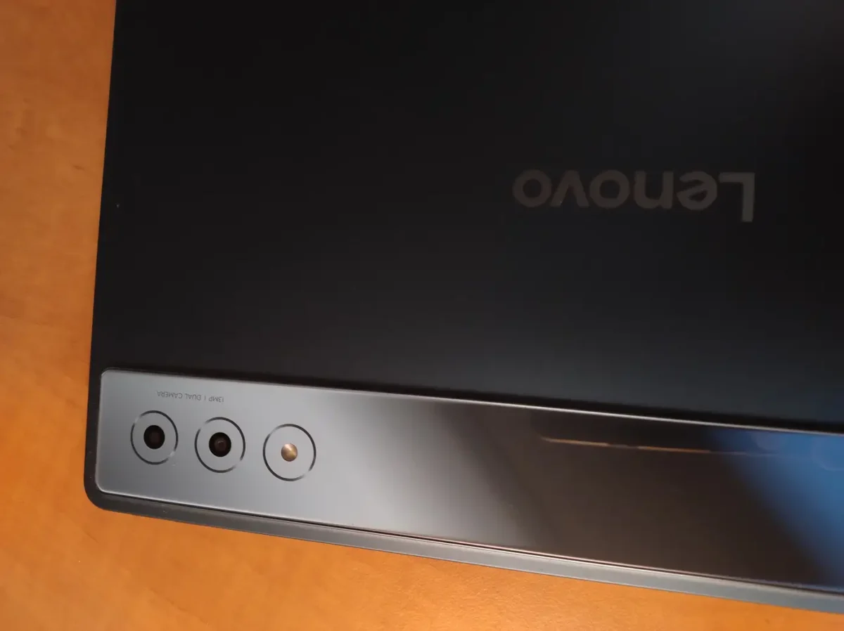 Důkladný test Lenovo Yoga Tab Plus – tablet s vizáží notebooku a s lokální AI. Svěřit jí můžete osobní i firemní data 3 Lenovo Yoga Tab Plus 4