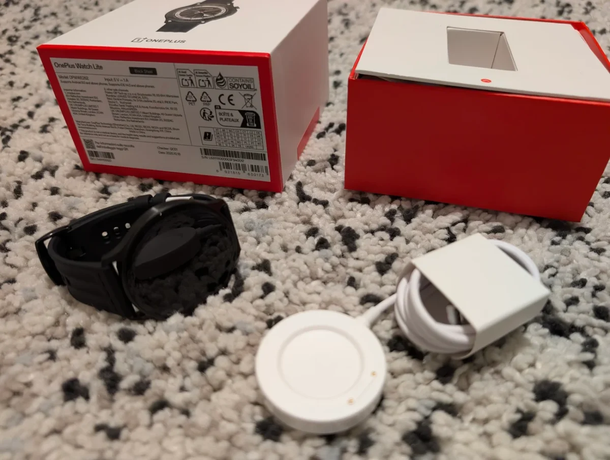 OnePlus Watch Lite: Víc než týden na jedno nabití a skvělé funkce. Bude to na trhu chytrých hodinek stačit? 21 OnePlus Watch Lite: Víc než týden na jedno nabití a skvělé funkce. Bude to na trhu chytrých hodinek stačit?