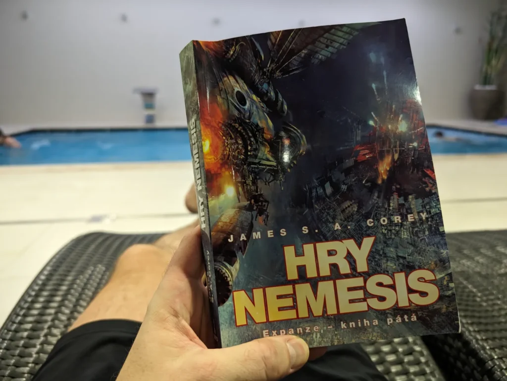 Expanze: Hry Nemesis. Strhující sága ani v pátém dílu nezpomalí 2 PXL 20240114 173012505