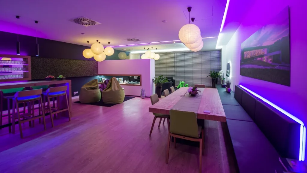 Z nuly k jednorožci. Loxone se daří i v Česku 3 Showroom Loxone Ceske Budejovice