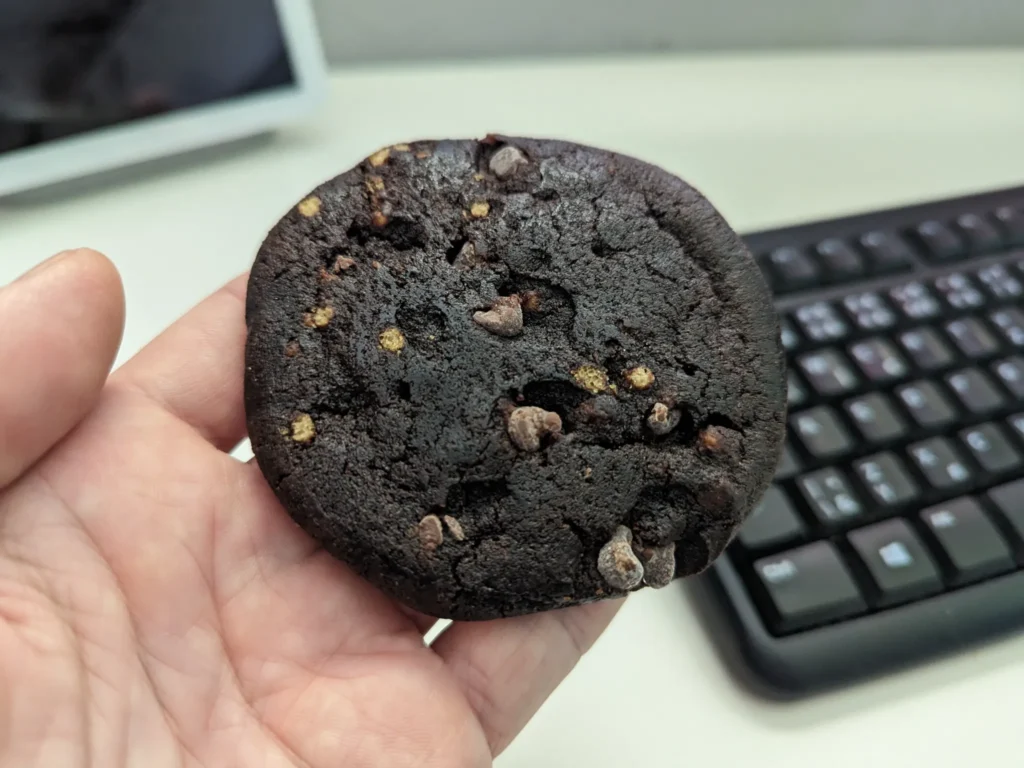 Čoko cookies s CBD zkuste, když vám nesedí kapky 3 cbd cookies 091734866