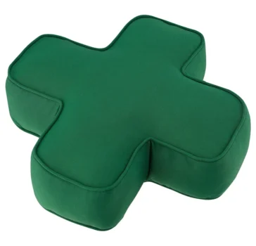 IKEA YXSTABY herní D-pad polštář IKEA YXSTABY herní D-pad polštář – zelený polštář ve tvaru směrového kříže z ovladače