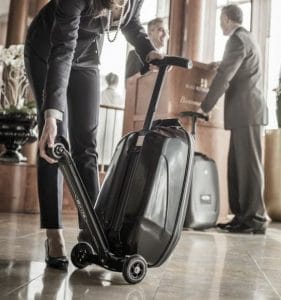 Usnadněte si život i na cestách: Tipy na chytré vychytávky 1 kufr kolobezka2 1