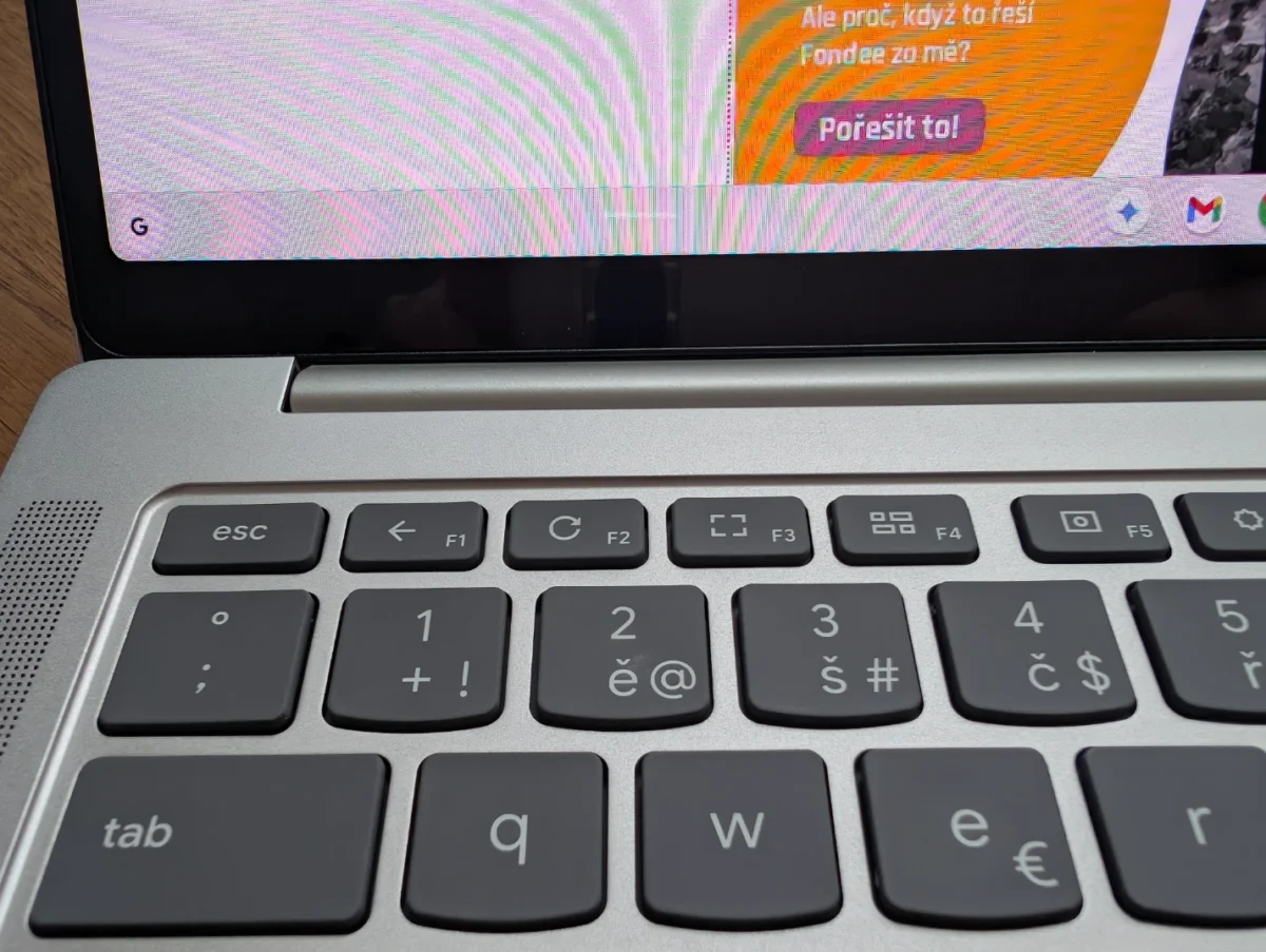 Práce bez záseků a virů: Vyzkoušel jsem nový Chromebook Lenovo 14M9610 10 lenovo chromebook 20260201 092054059
