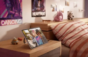 Lenovo Tab Plus Gen 2 v pohotovostním režimu jako digitální fotorámeček