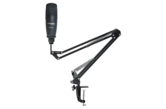 Marantz Pod Pack 1: kondenzátorový mikrofon nasazený na celoocelovém kloubovém rameni se svěrkou na stůl