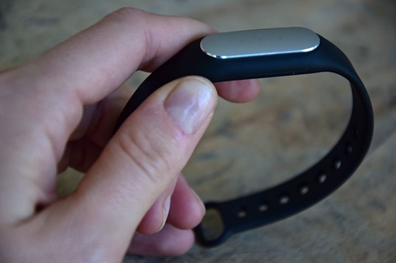 Xiaomi Miband - recenze a tipy 1 fitness naramek miband