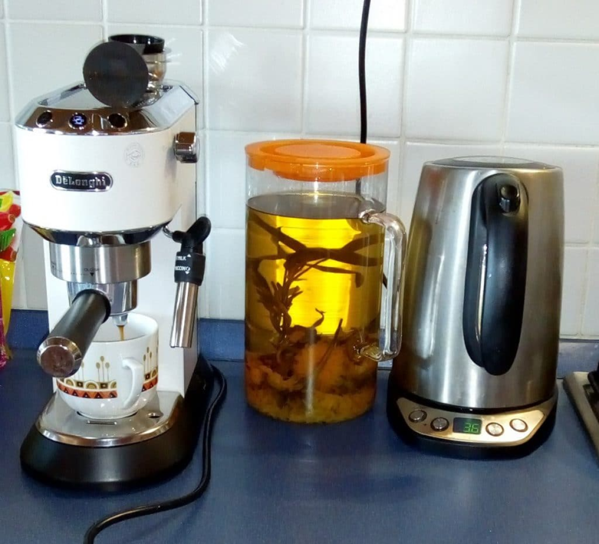 Víme, jakou kávu vaří kávovar DeLonghi DEDICA EC 685.W 1 obrazek 8