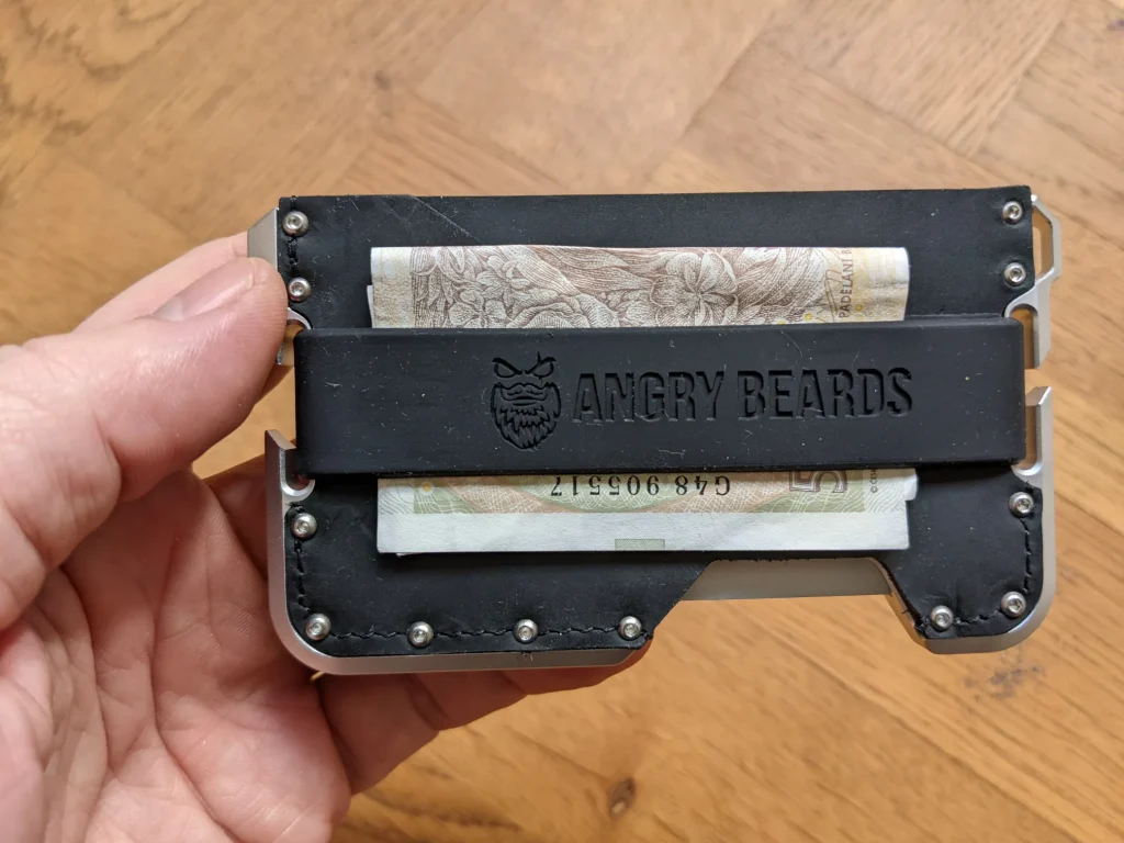 100 tipů na vánoční dárky 66 penezenka angry beards 092749565