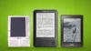 Tři čtečky Kindle vedle sebe na zeleném pozadí: Kindle první generace s klávesnicí, Kindle Keyboard se stránkou textu na displeji a Kindle Paperwhite