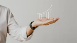 Spořitelna snižuje poplatky – odstartovala tím cenovou válku v investování?