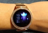 Armodd Candywatch Crystal je limitovaná edice s blyštivým designem