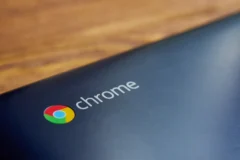 Google integruje svoji AI do Chromebook Plus zařízení