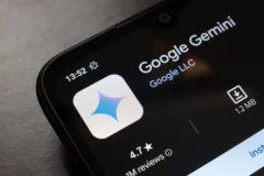 Gemini bude zdarma v Gmailu a Dokumentech. Má to ale háček
