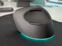 Razer Pro Click V2 Vertical: náklon 71,7° udrží zápěstí v klidu i při hraní