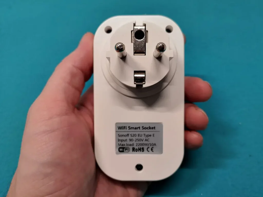 S wifi zásuvkou Sonoff uděláte chytřejší spotřebič z ledasčeho 2 zasuvka sonoff wifi183109